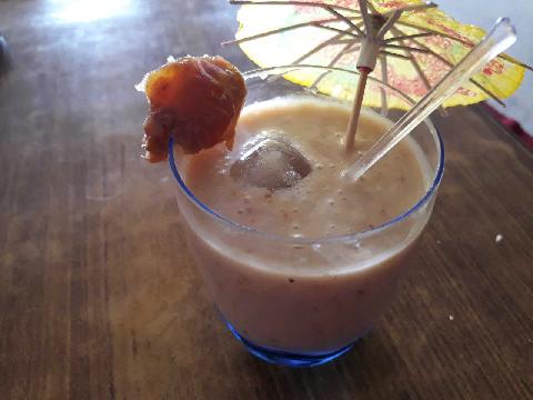 Banana dates Smoothie 